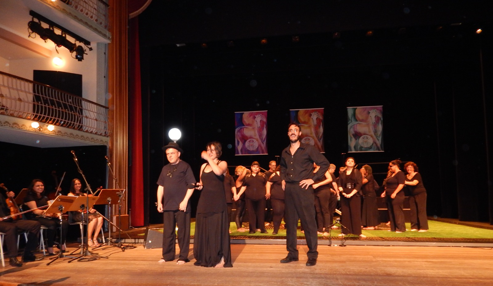 Grupo de Canto Coral da ADEVA em apresentação